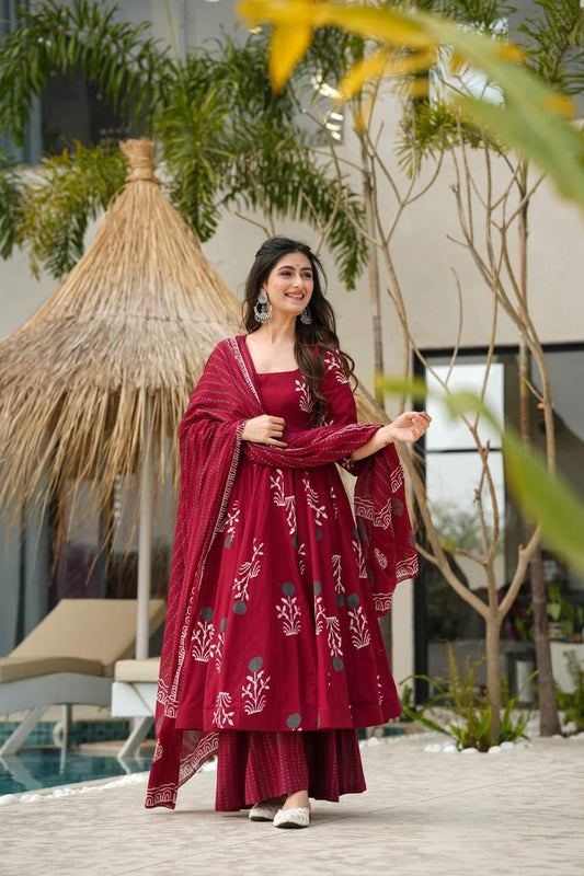 Red Pure Cotton Anarkali Kurta Set for Women