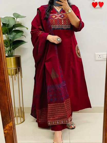 Women’s Embroidered Cotton Kurti Pant & Dupatta Set – Wine Maroon