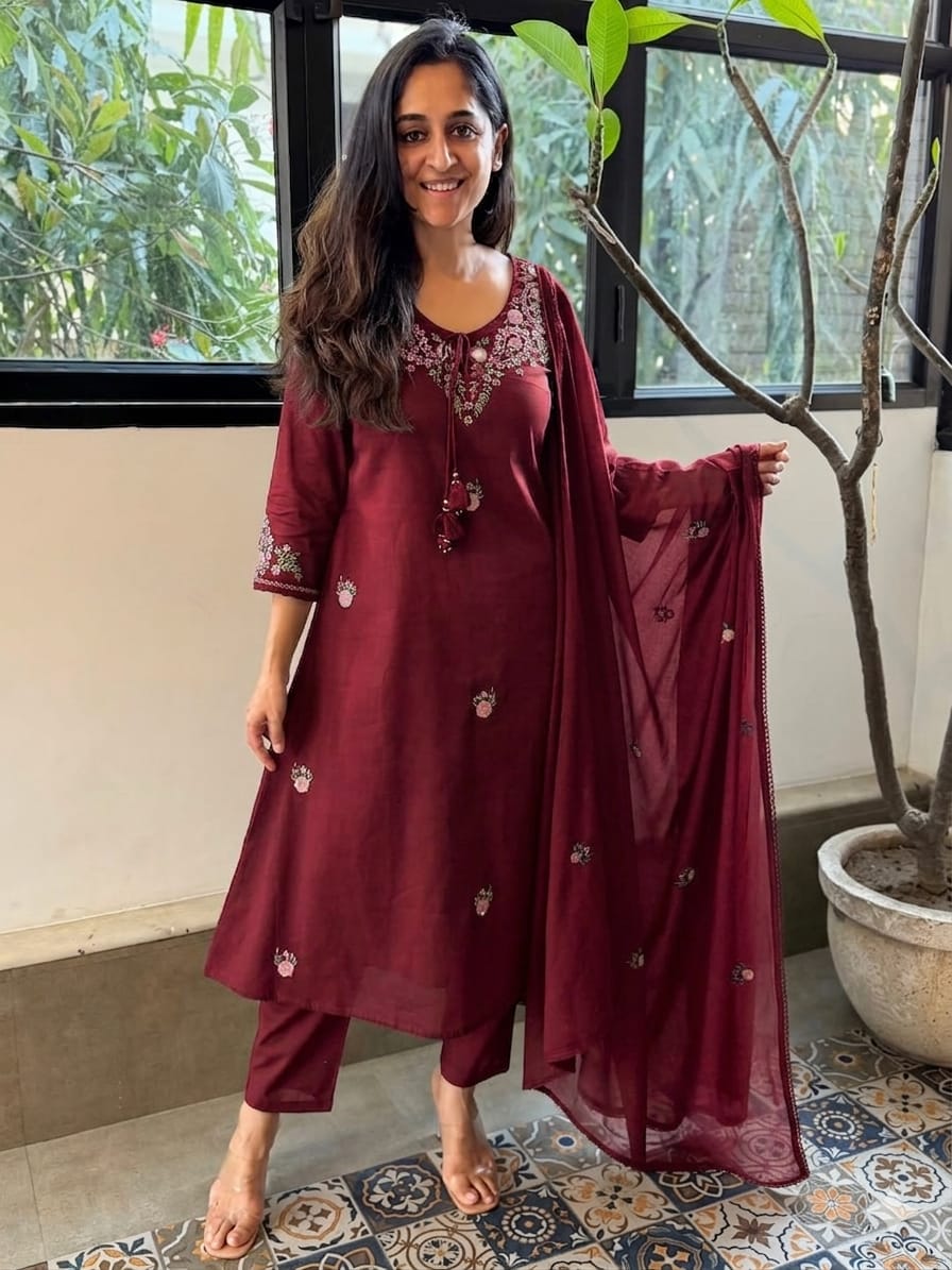 Women’s Maroon Embroidered Kurta Pant Set with Dupatta