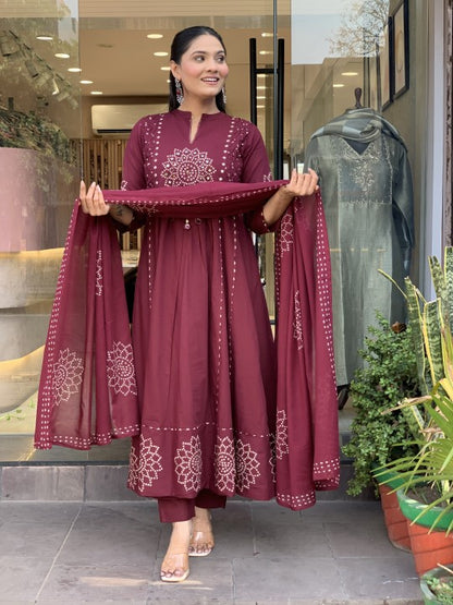 Women’s Maroon Embroidered Kurta Pant Set with Dupatta